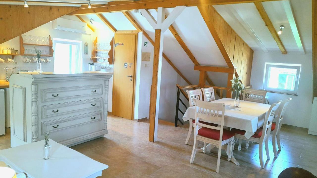 Luxury Mansarda Duplex - City Centre - Stone House Appartement Split Buitenkant foto