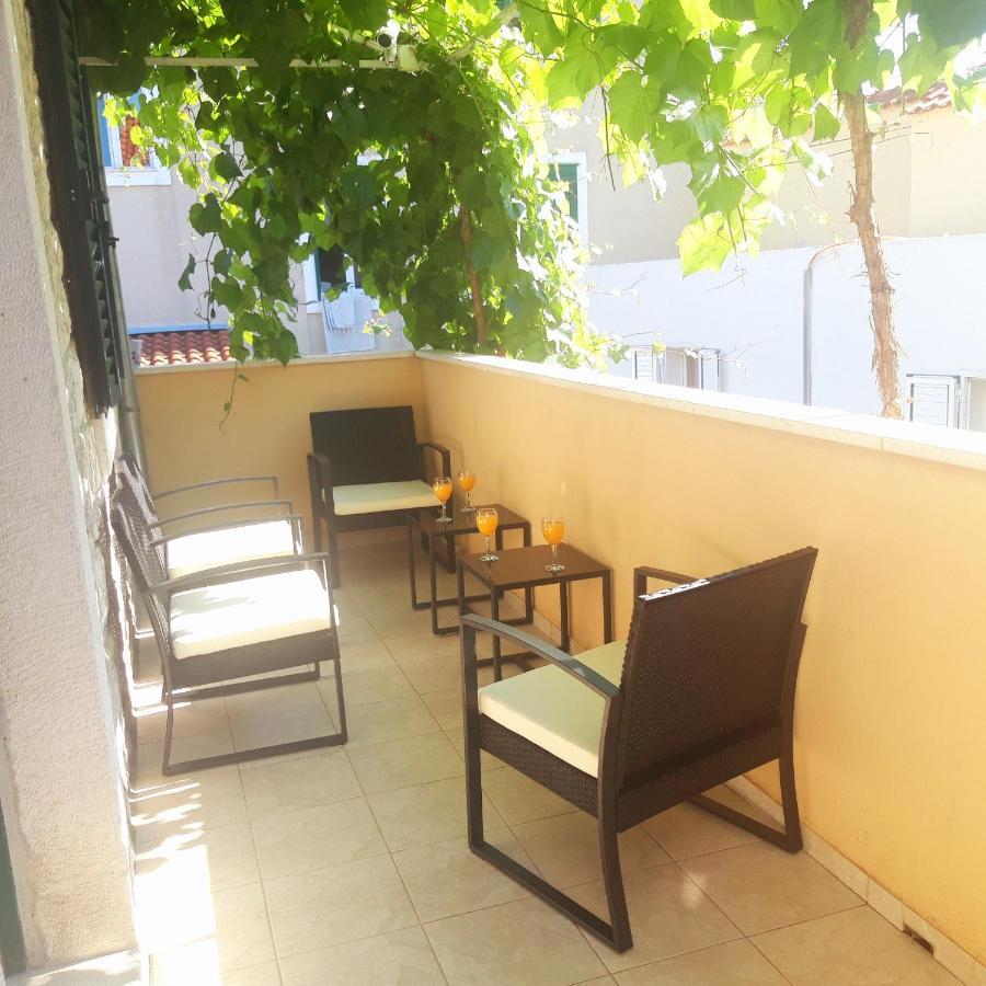Luxury Mansarda Duplex - City Centre - Stone House Appartement Split Buitenkant foto
