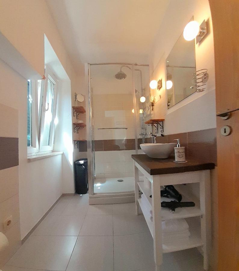 Luxury Mansarda Duplex - City Centre - Stone House Appartement Split Buitenkant foto