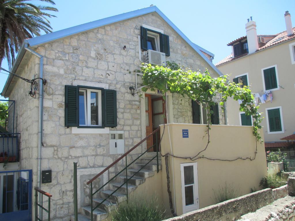 Luxury Mansarda Duplex - City Centre - Stone House Appartement Split Buitenkant foto