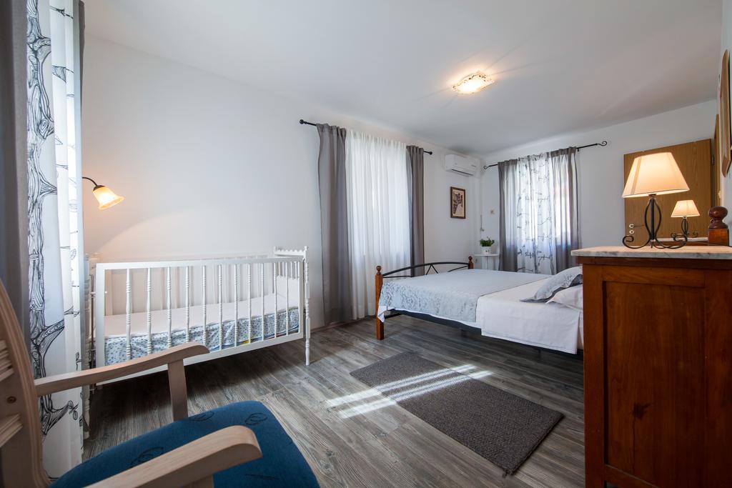 Luxury Mansarda Duplex - City Centre - Stone House Appartement Split Buitenkant foto