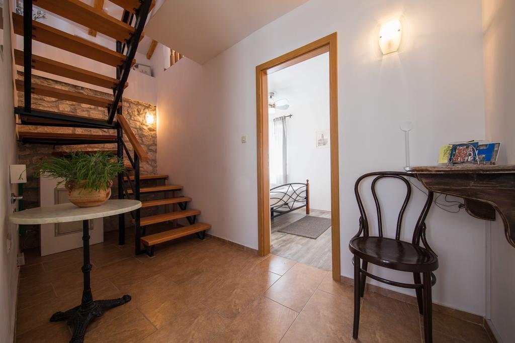 Luxury Mansarda Duplex - City Centre - Stone House Appartement Split Buitenkant foto